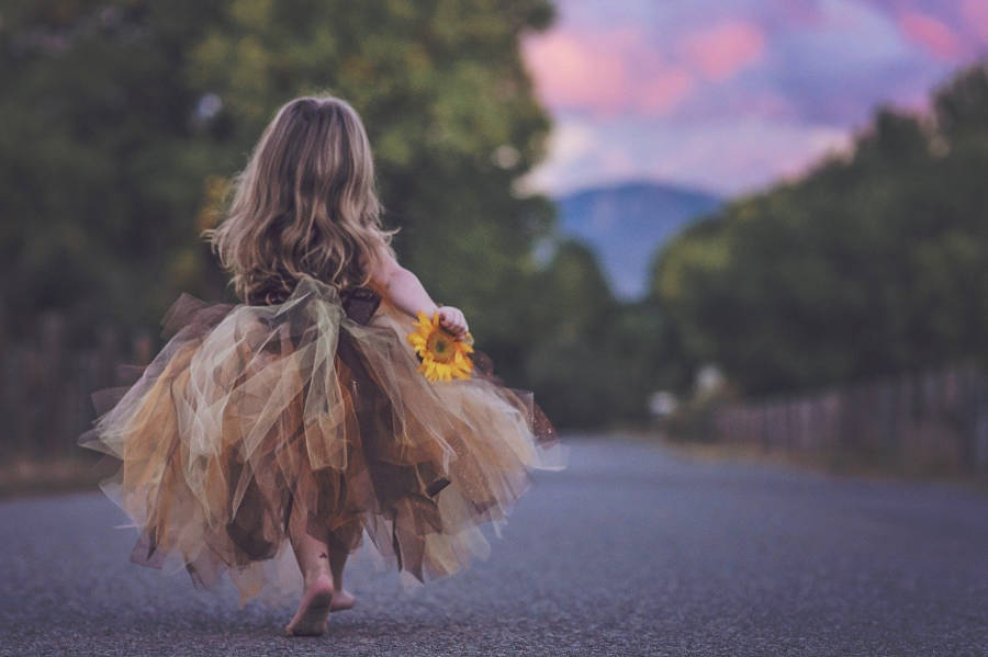 childhood-2483894_1280.jpg